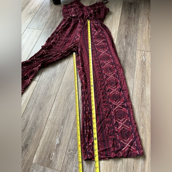 🛍️ Rue 21 maroon , blue, white wide leg jumpsuit. Never worn. Excellent /con. - Picture 6 of 8